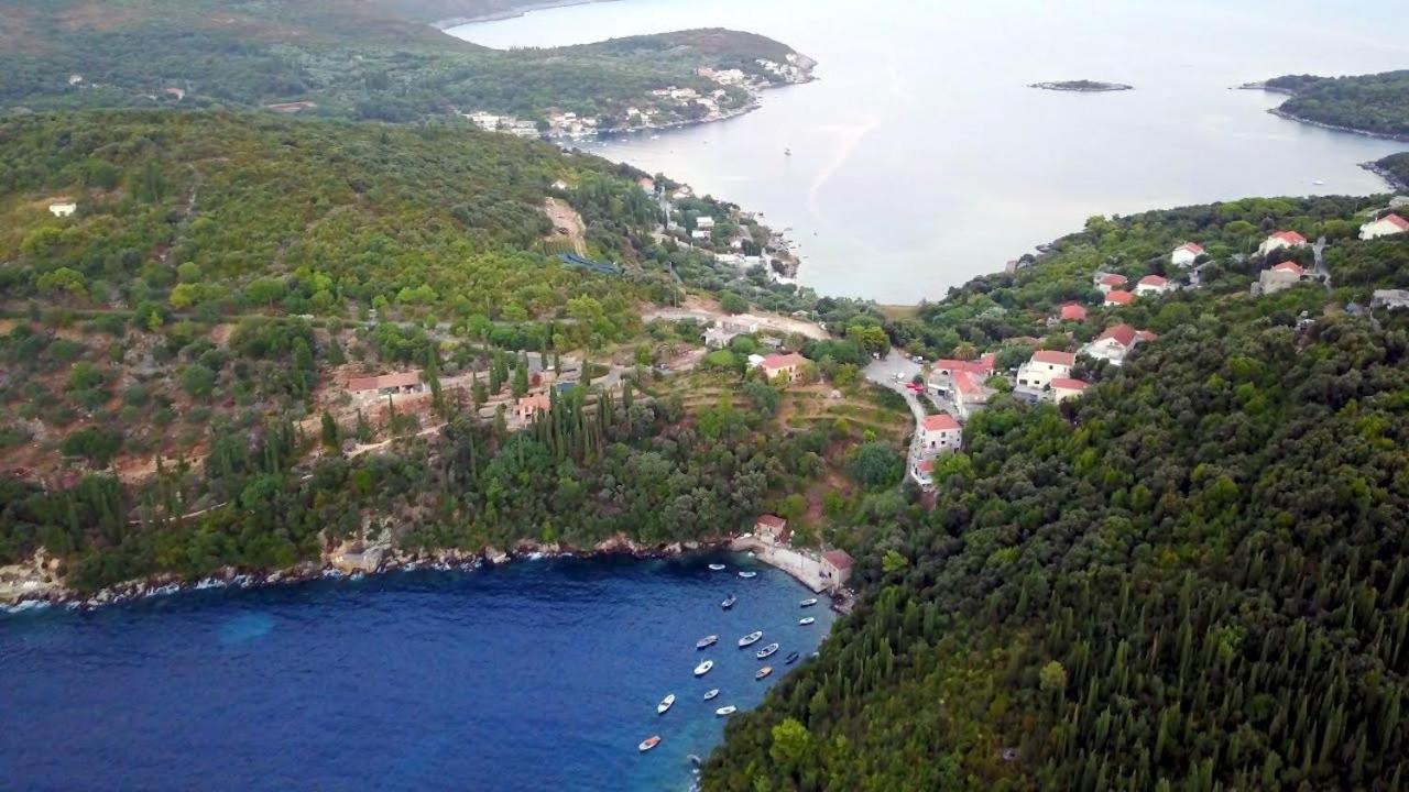 Apartment Mistral - Cosy Apartment With Sea View Молунат Екстериор снимка