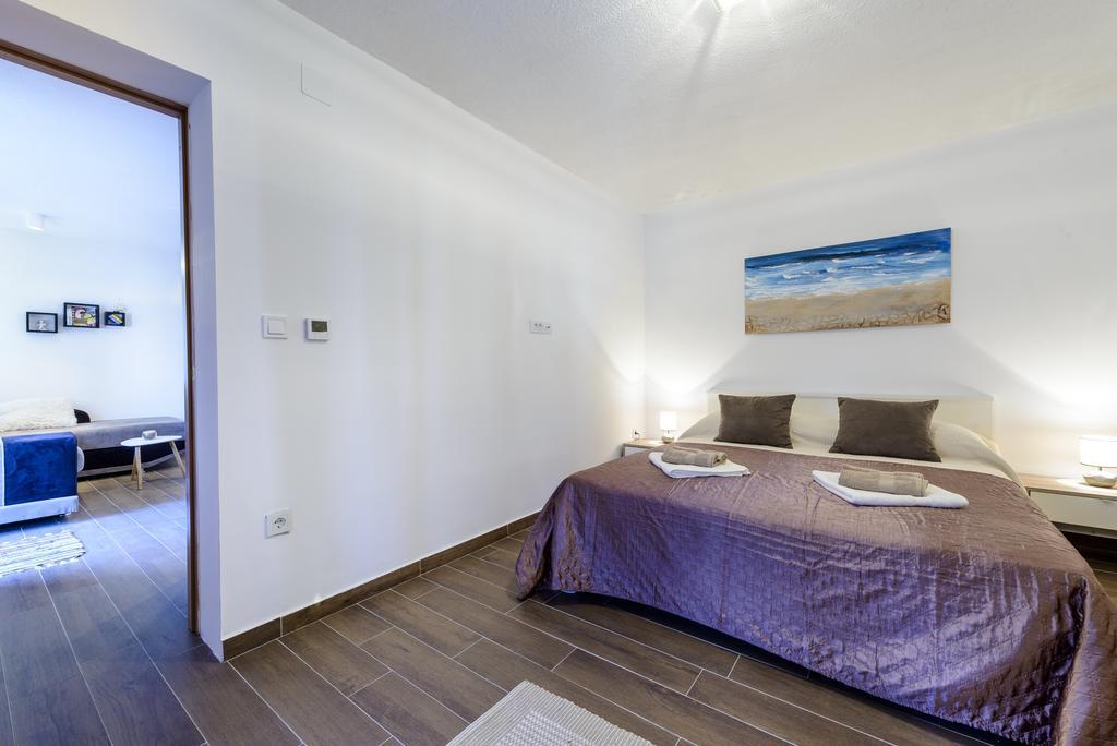 Apartment Mistral - Cosy Apartment With Sea View Молунат Екстериор снимка