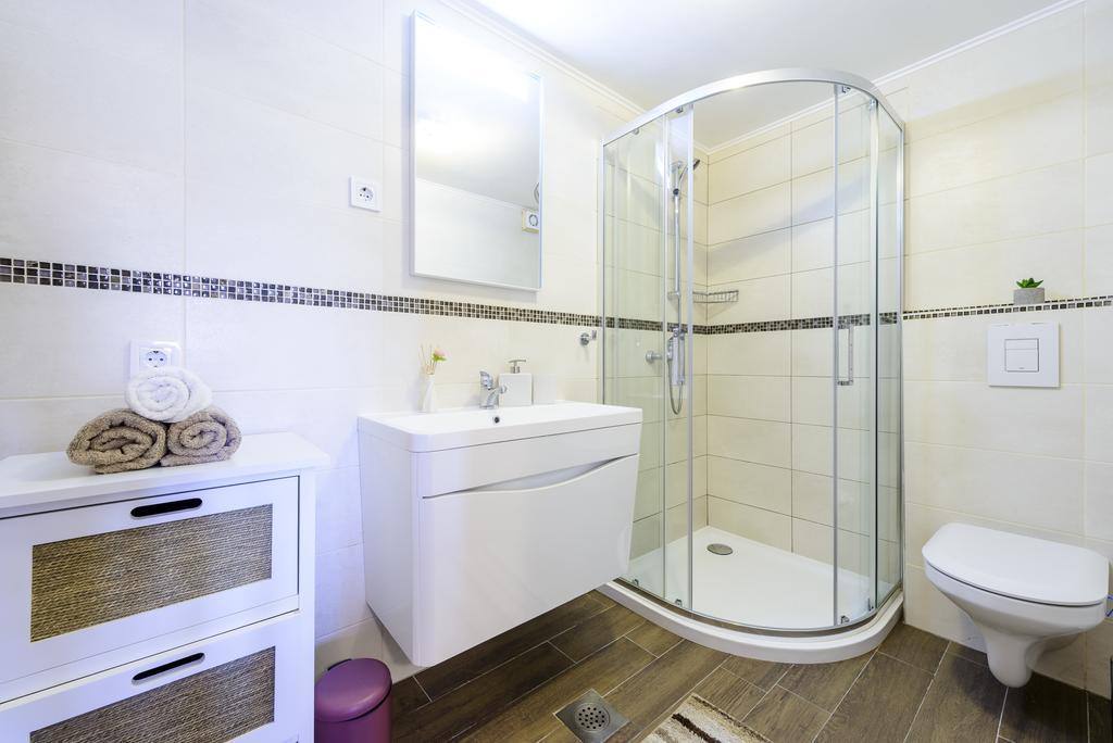 Apartment Mistral - Cosy Apartment With Sea View Молунат Екстериор снимка